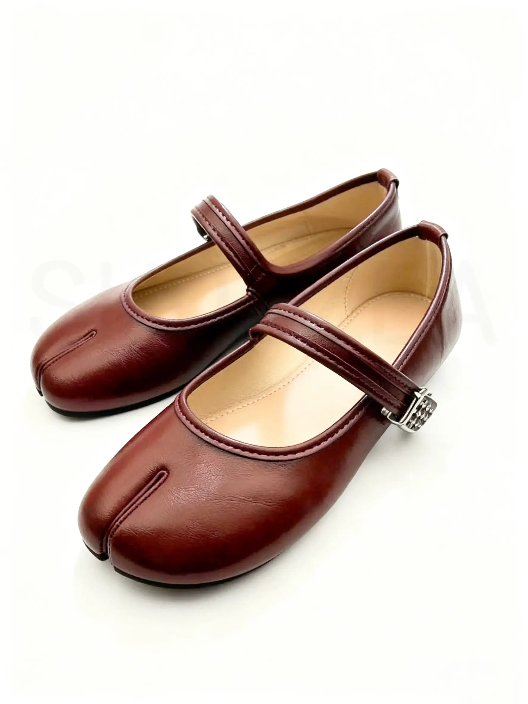 Split-Toe Round-Front Tabi Flats for Everyday Wear