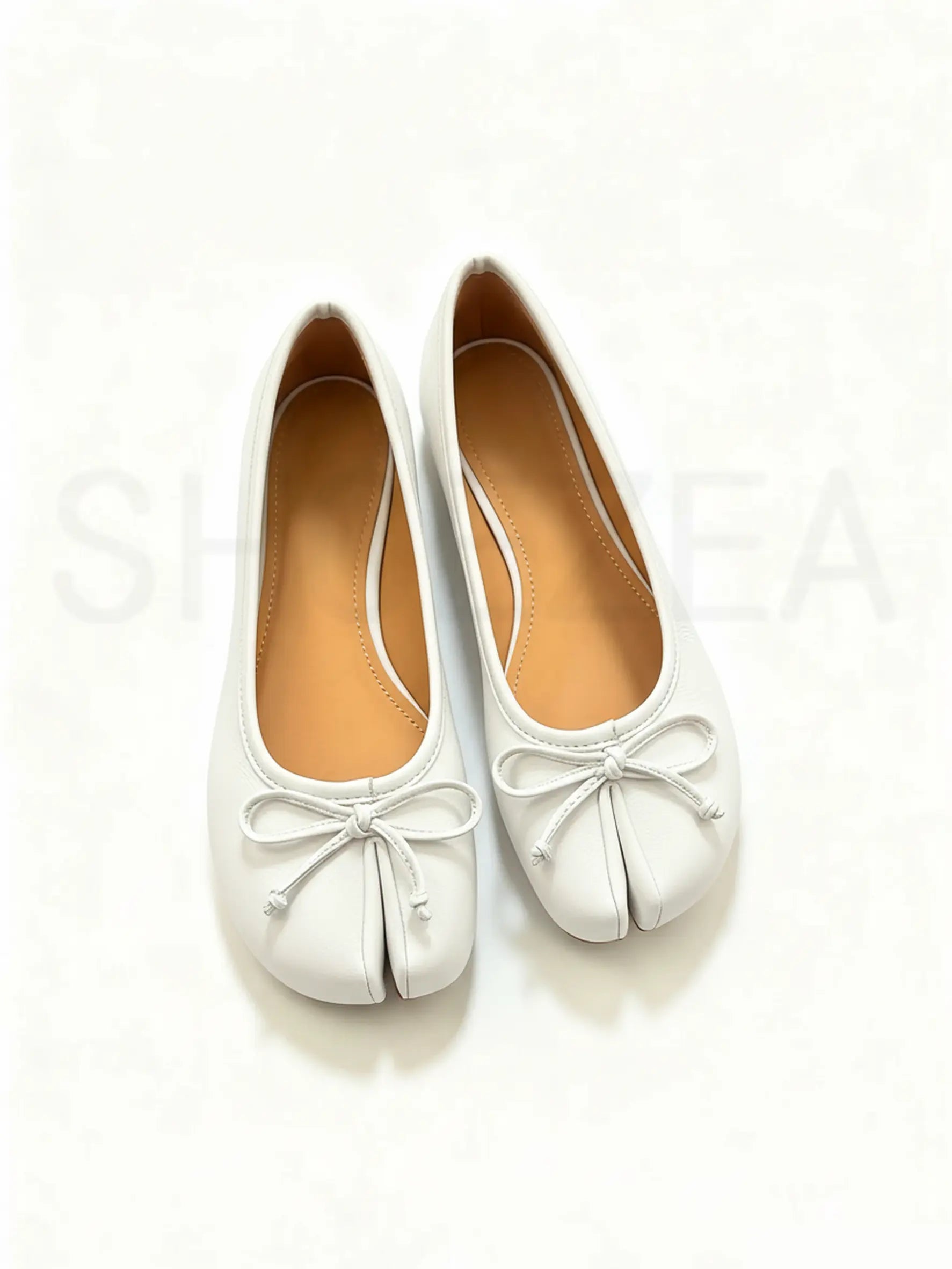 Women’s Split-Toe Tabi Ballet Flats with Elegant Bow Detail