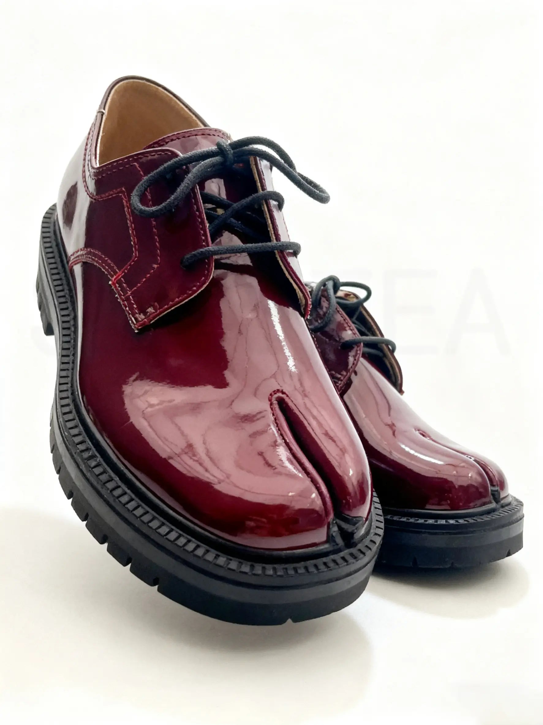Lace-Up Split-Toe Tabi Loafers with Chunky Block Heel