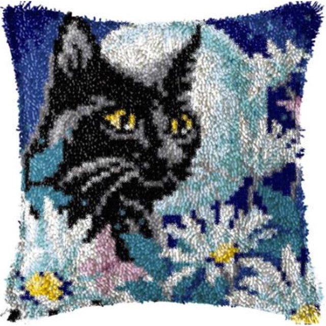 Cat | Pillow Latch Hooking Kit Cushion Cover (43x43cm)
