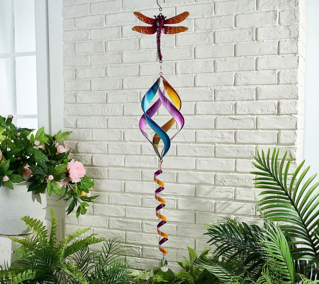 Hanging Helix Twirler with Garden Critter Icon