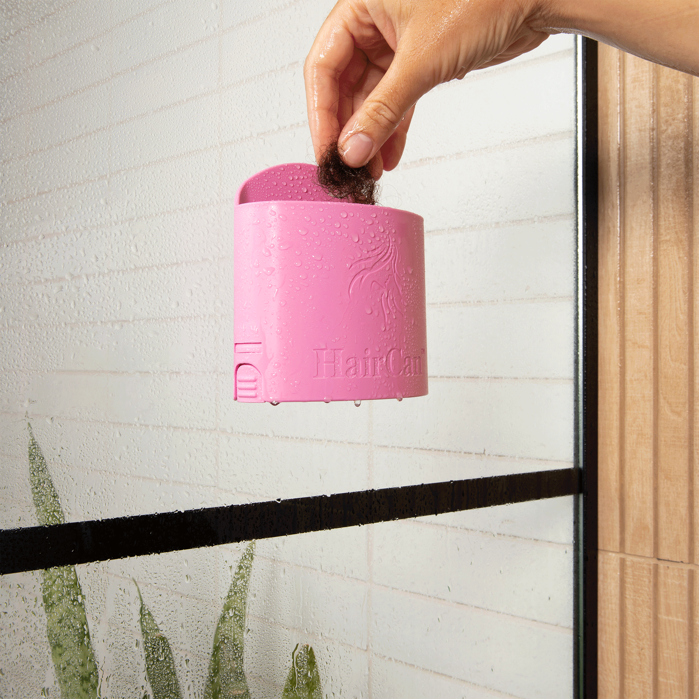HairCan&trade; &ndash; The Chic Hair Storage Solution
