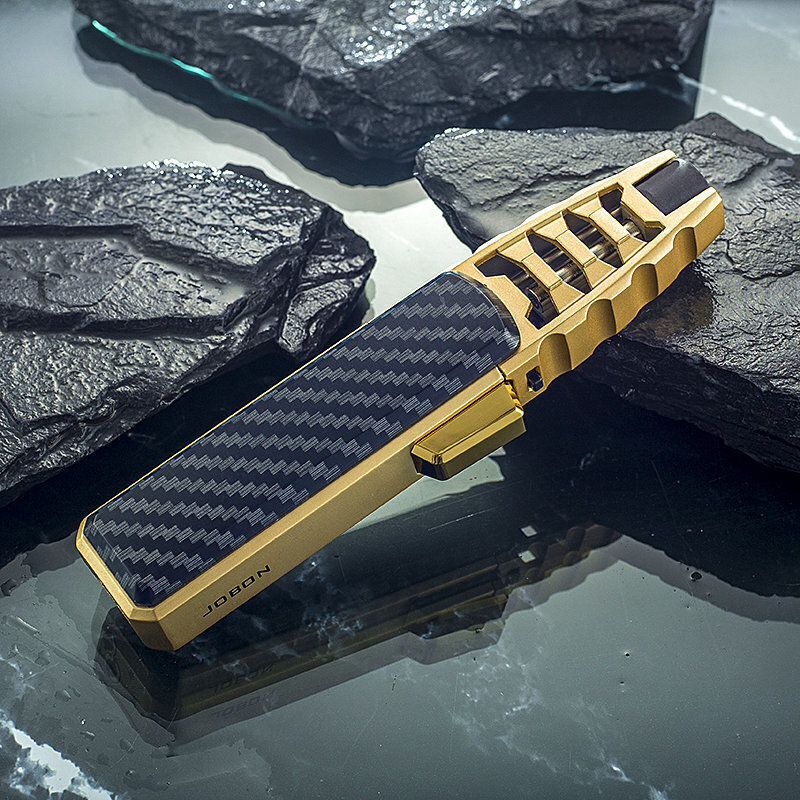 Powerful and Windproof Triple Jet Torch