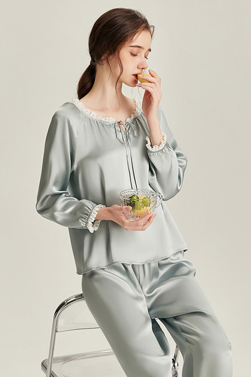 6A Grade 100% Mulberry Silk Long Sleeve Crew Neck Pajamas Set