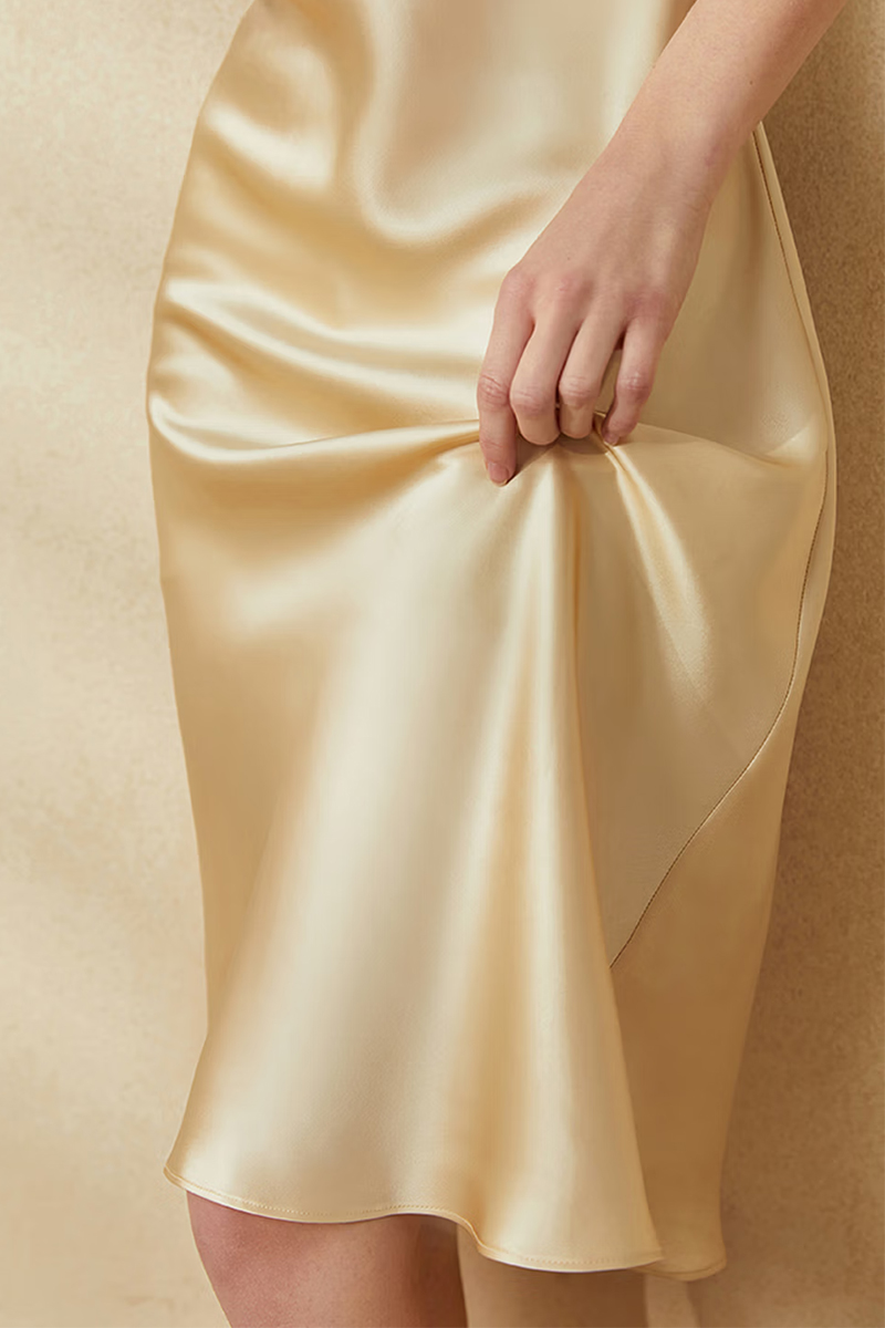 19 Momme Silk Sexy V-Neck Camisole Nightgown