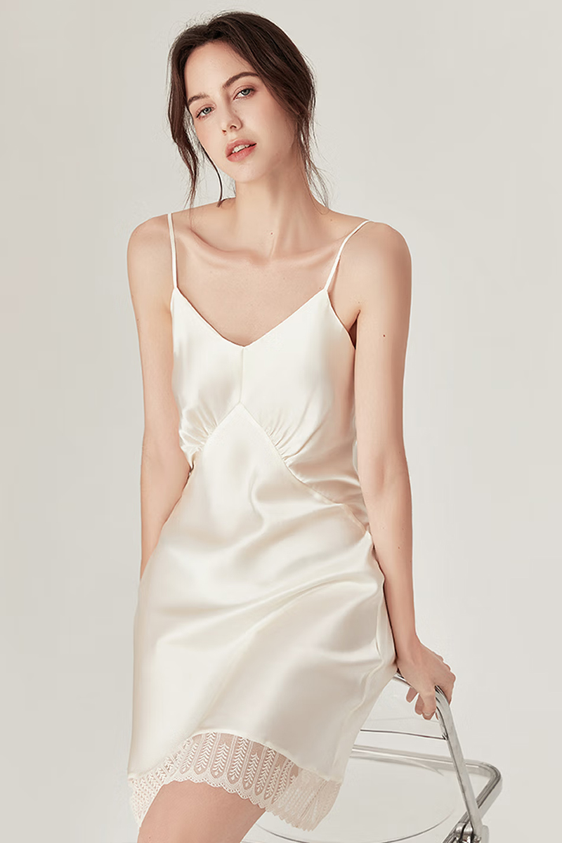 100% Mulberry Silk V-Neck Lace Spliced Slip Nightgown