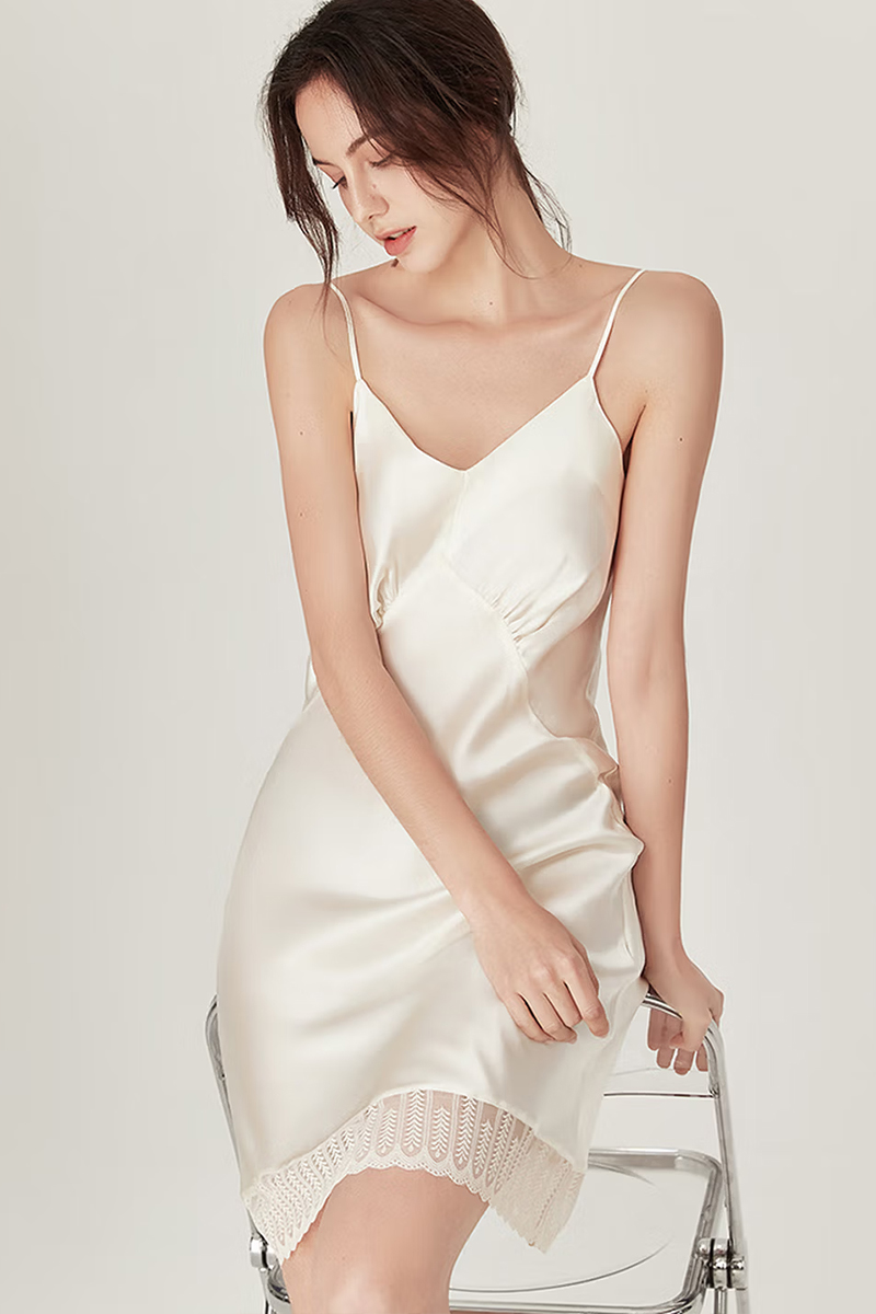 100% Mulberry Silk V-Neck Lace Spliced Slip Nightgown