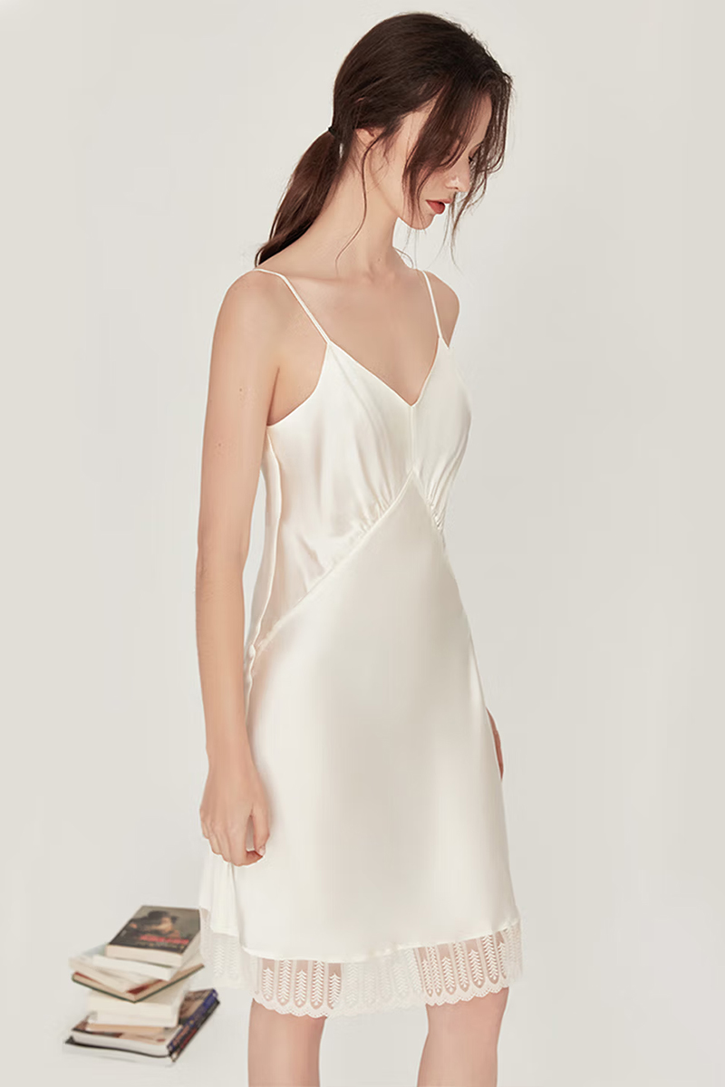 100% Mulberry Silk V-Neck Lace Spliced Slip Nightgown