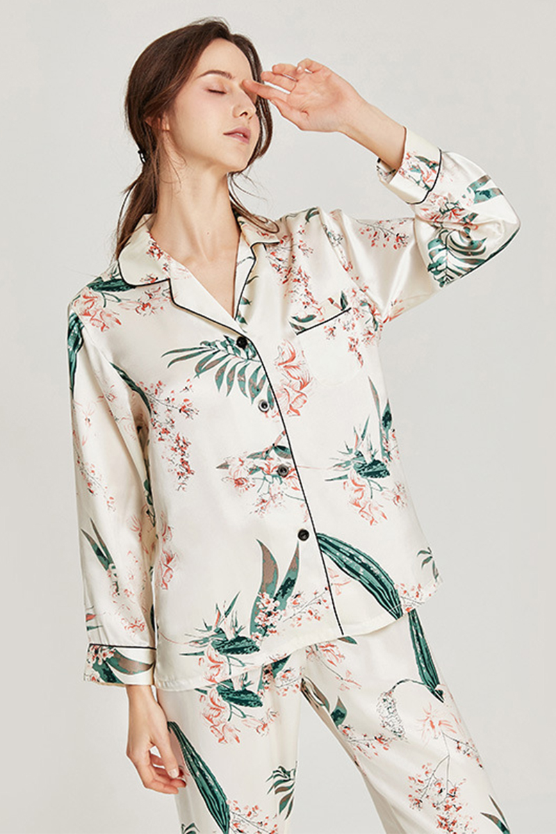  100% Mulberry Silk Long Sleeve for Women Floral Printed Pajama Set