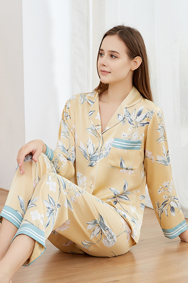 100% Mulberry Silk Elegant 2 Piece Women Loungewear Luxury Printed Pajama Set