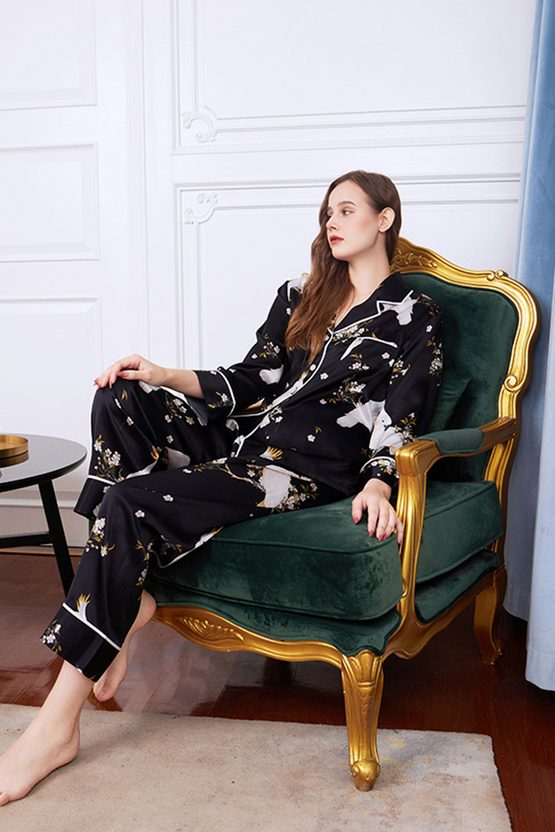 19 Momme Heavy 100% Mulberry Silk Printed Pajama Set Long Sleeve Pants Loungewear Wearable Outside