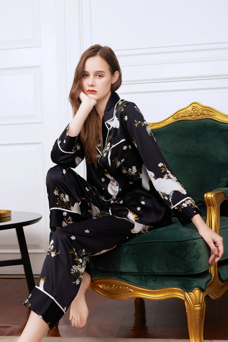 19 Momme Heavy 100% Mulberry Silk Printed Pajama Set Long Sleeve Pants Loungewear Wearable Outside