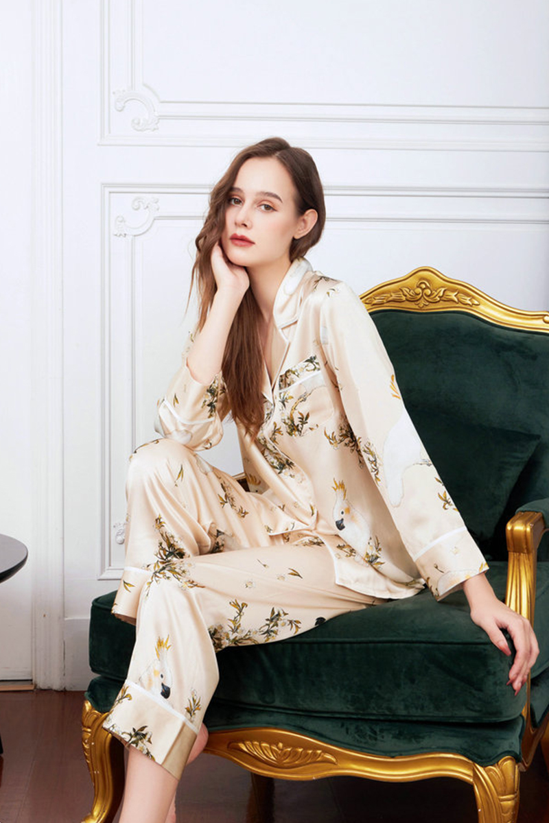 19 Momme Heavy 100% Mulberry Silk Printed Pajama Set Long Sleeve Pants Loungewear Wearable Outside