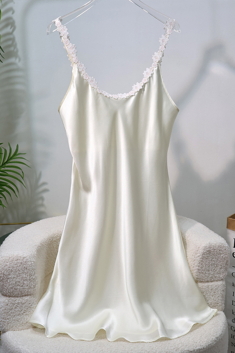 100% Mulberry Silk Camisole Nightgown With Built-In Bra Pads Lace Trim Sexy Home Slip Dress