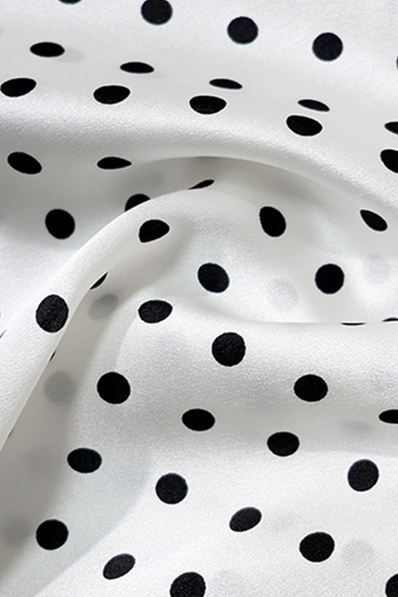 19 Momme Short Sleeve 100% Mulberry Silk Nightgown Polka Dot Lace V-Neck Home Dress with Built-In Bra Pads