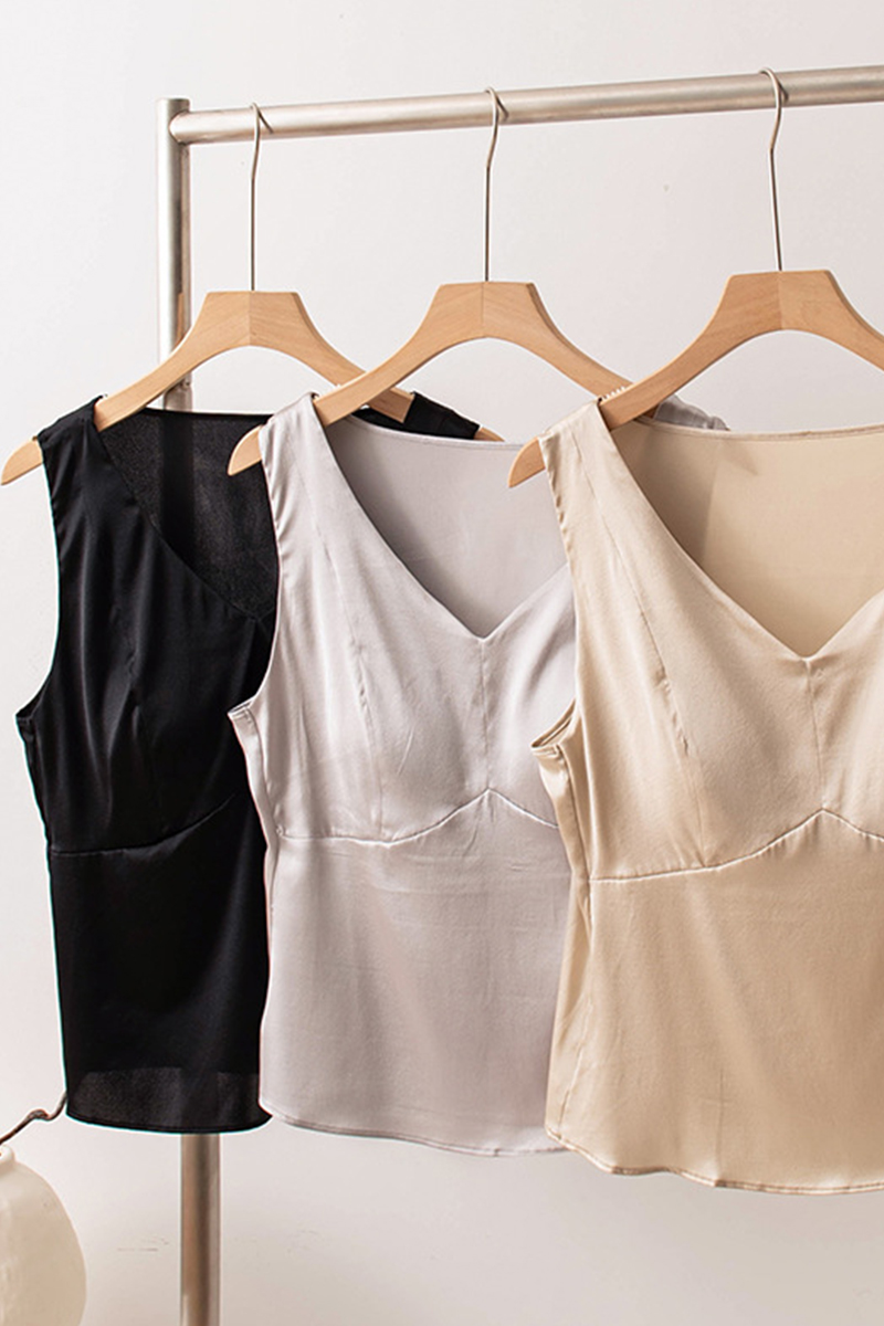 16 Momme Stretch Satin Mulberry Silk Tank Top V-Neck Silk Camisole with Built-In Bra