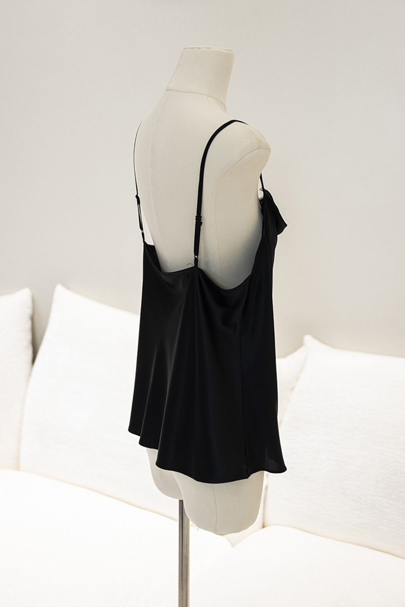 90% Mulberry Silk 2026 Spring Summer New Women Silk Camisole Solid Color Lace Trim Mulberry Silk Tank Top Versatile for Commute Layering & Outer Wear