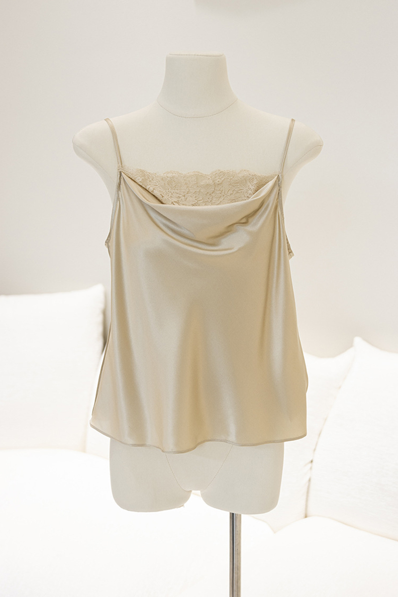 90% Mulberry Silk 2026 Spring Summer New Women Silk Camisole Solid Color Lace Trim Mulberry Silk Tank Top Versatile for Commute Layering & Outer Wear