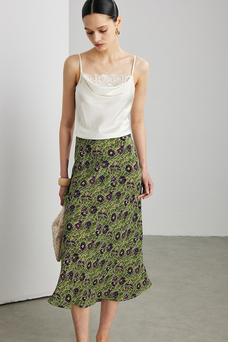 90% Mulberry Silk 2026 Spring Summer New Women Silk Camisole Solid Color Lace Trim Mulberry Silk Tank Top Versatile for Commute Layering & Outer Wear