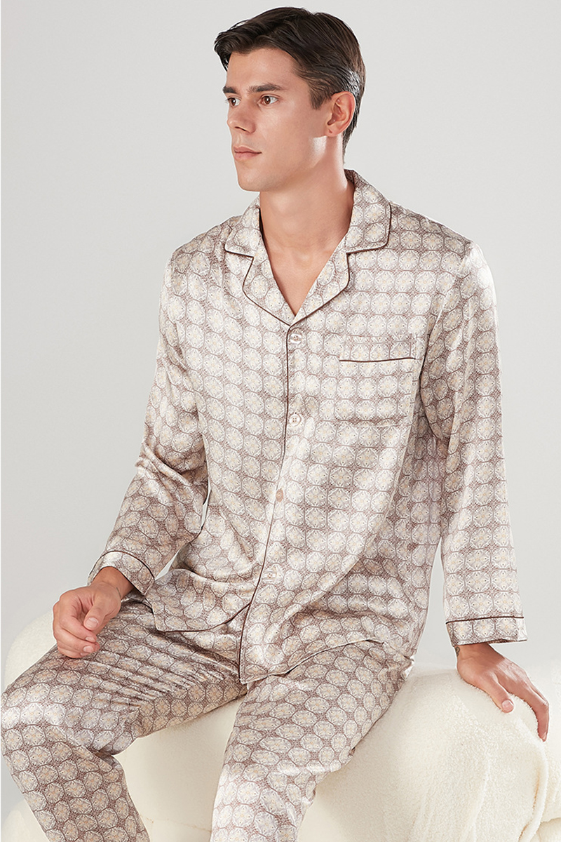 Men’s 100% Mulberry Silk Printed Pajama Set Long Sleeve Luxury Silk Loungewear