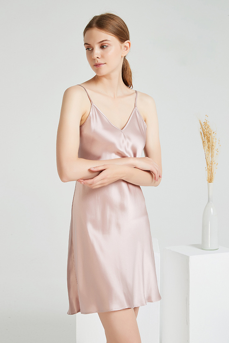 [Copy]100% Mulberry Silk Spaghetti Strap V-neck sexy Long Nightgown