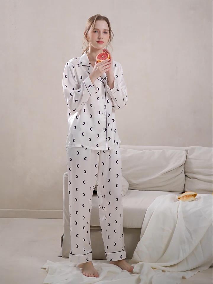 100% Mulberry Silk Loungewear Crescent Pattern Pajama