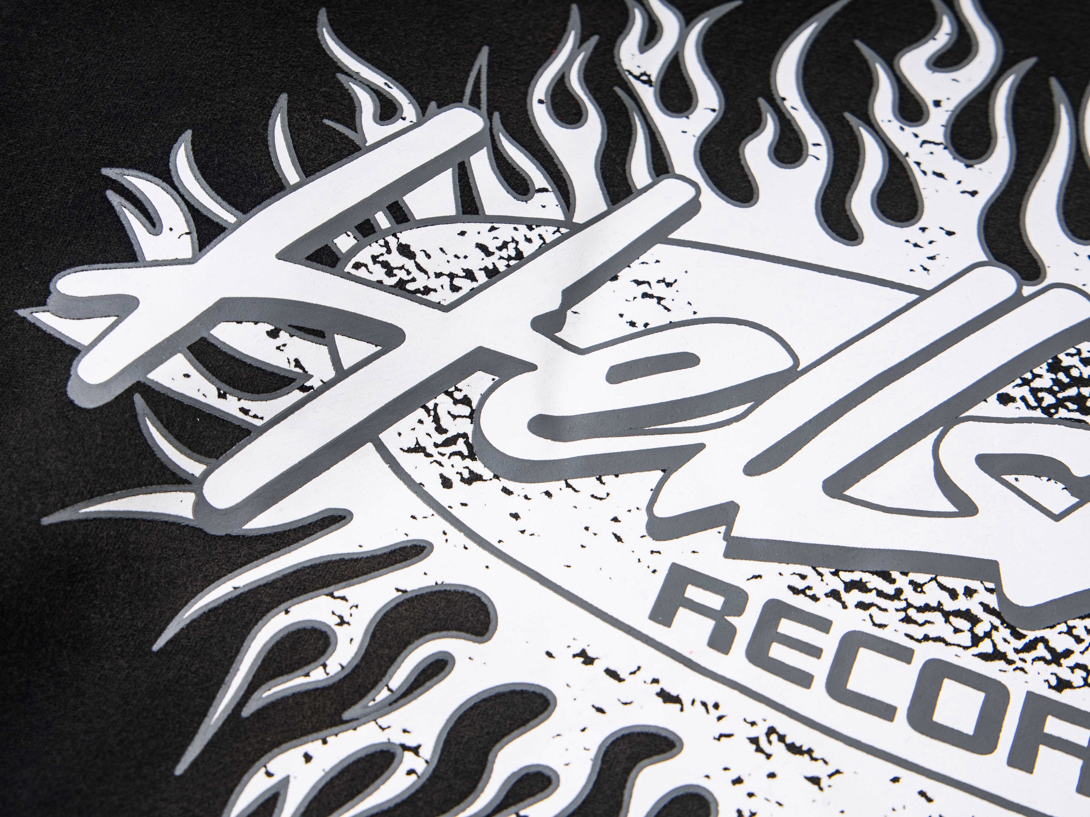 Hellstar Flame Face Graphic Hoodie – Oversized Y2K Streetwear Pullover