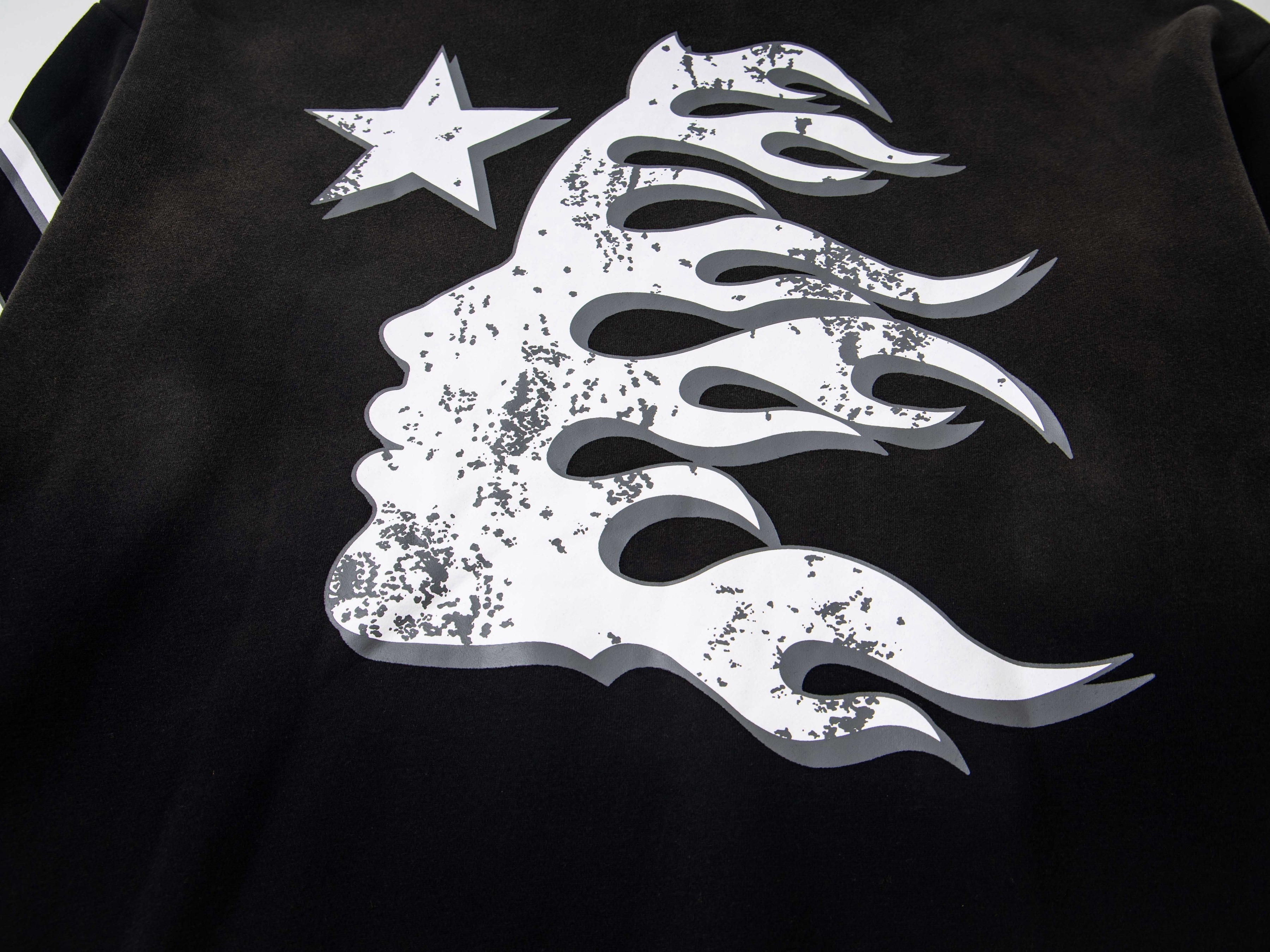 Hellstar Flame Face Graphic Hoodie – Oversized Y2K Streetwear Pullover