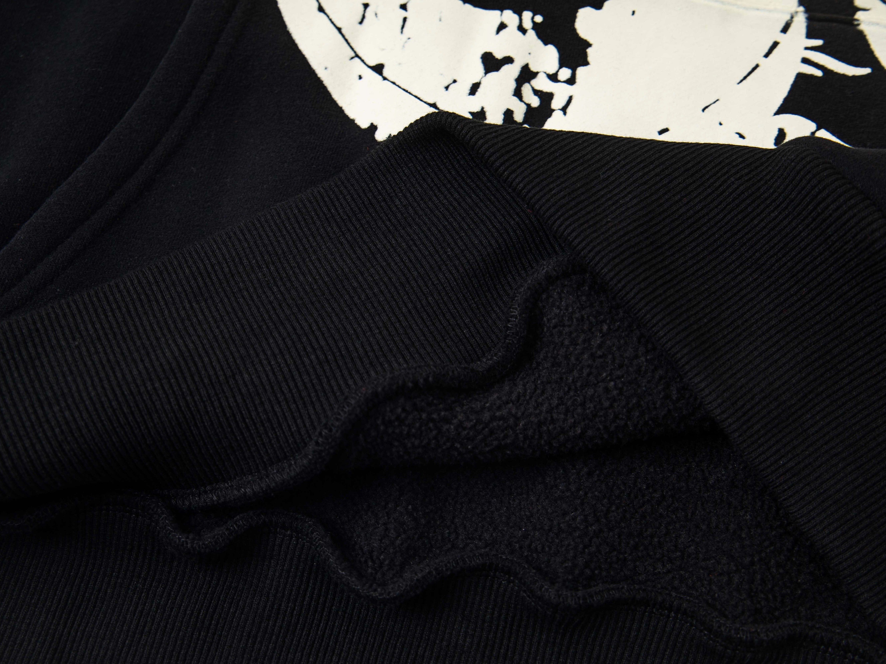 Flame Face Graphic Hoodie – Oversized Y2K Streetwear Pullover