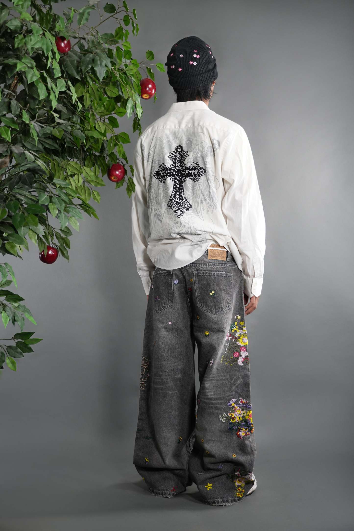 [Grey] Eden V2 Embroidered Jeans