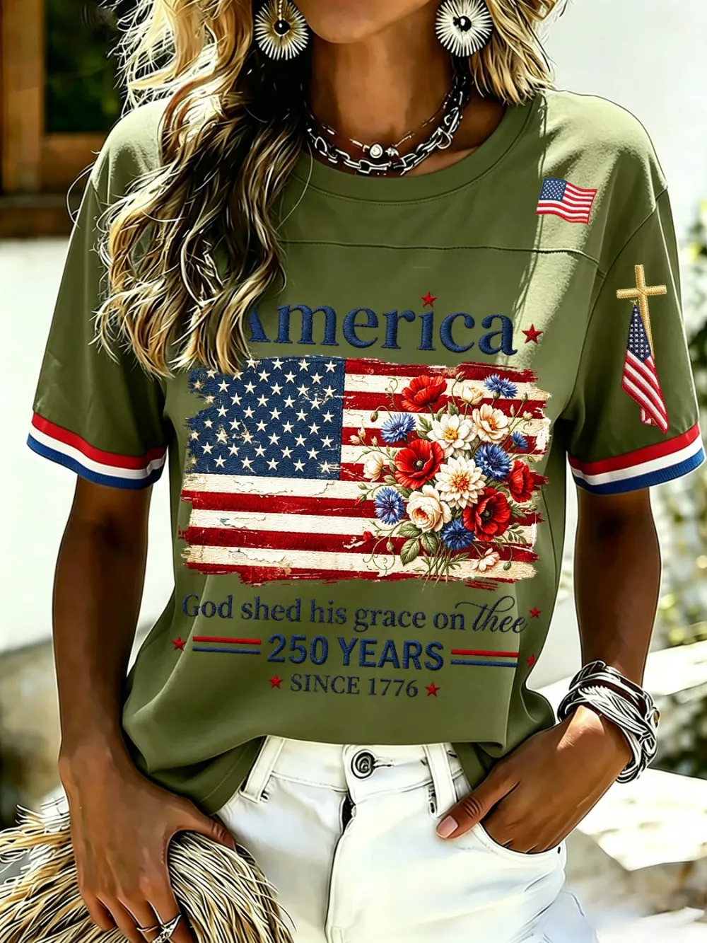 Women’s Patriotic 4th of July T-Shirt - America Floral Flag Print, God Shed His Grace on Thee, 250 Years Since 1776 Casual Tee