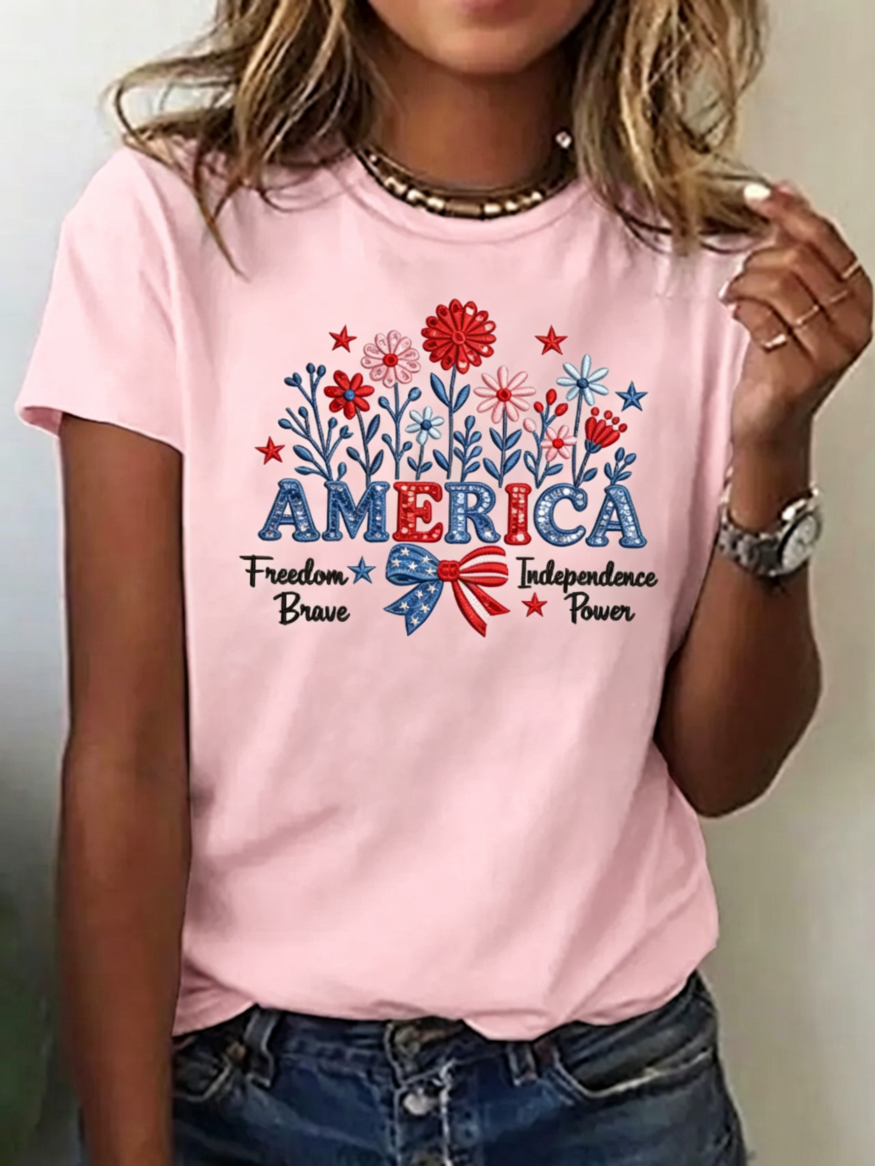 Women’s Patriotic Floral Print T-Shirt, Casual America Themed Short Sleeve Tee