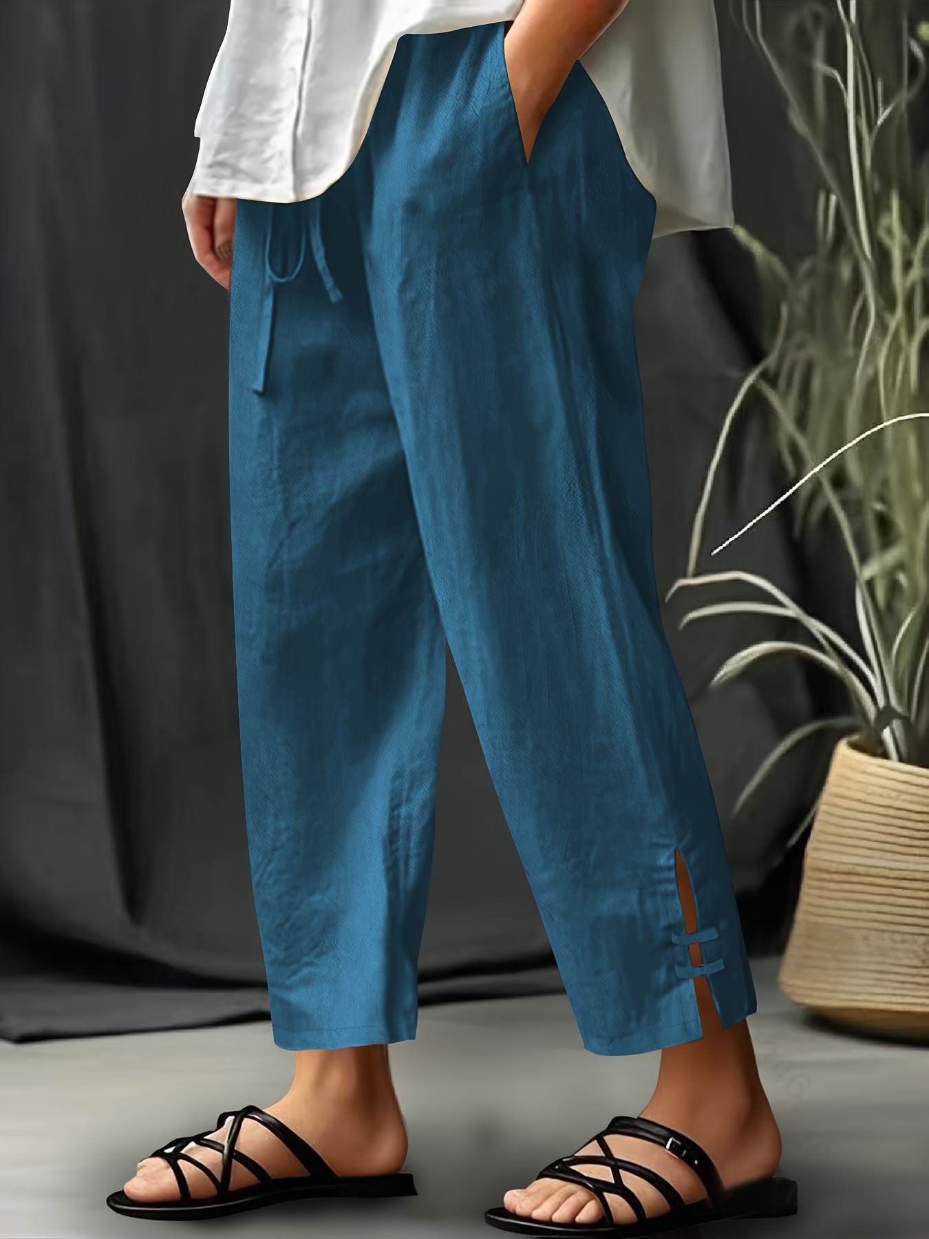 Women's Drawstring Waist Side Slit Buckle Detail Linen Cropped Pants
