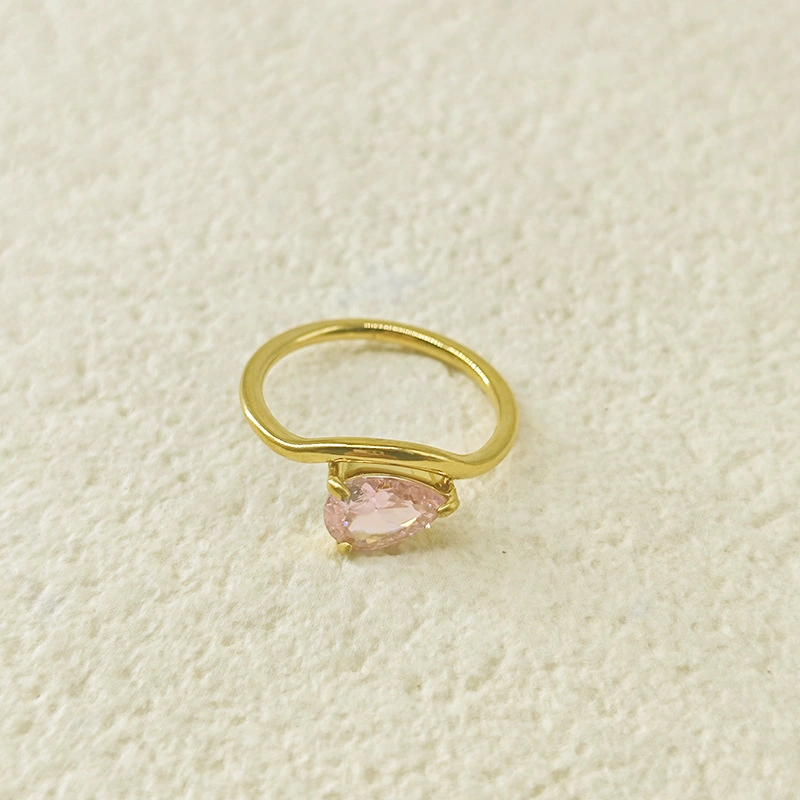 A Birthstone Ring That Carries Her Story 💛