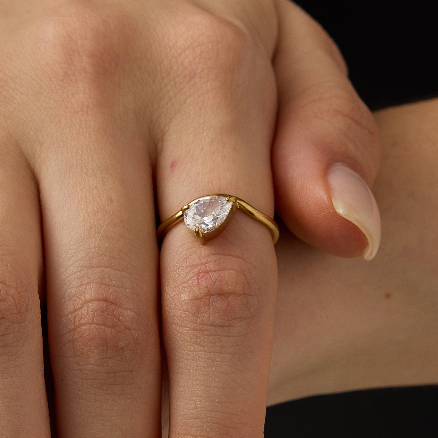 A Birthstone Ring That Carries Her Story 💛