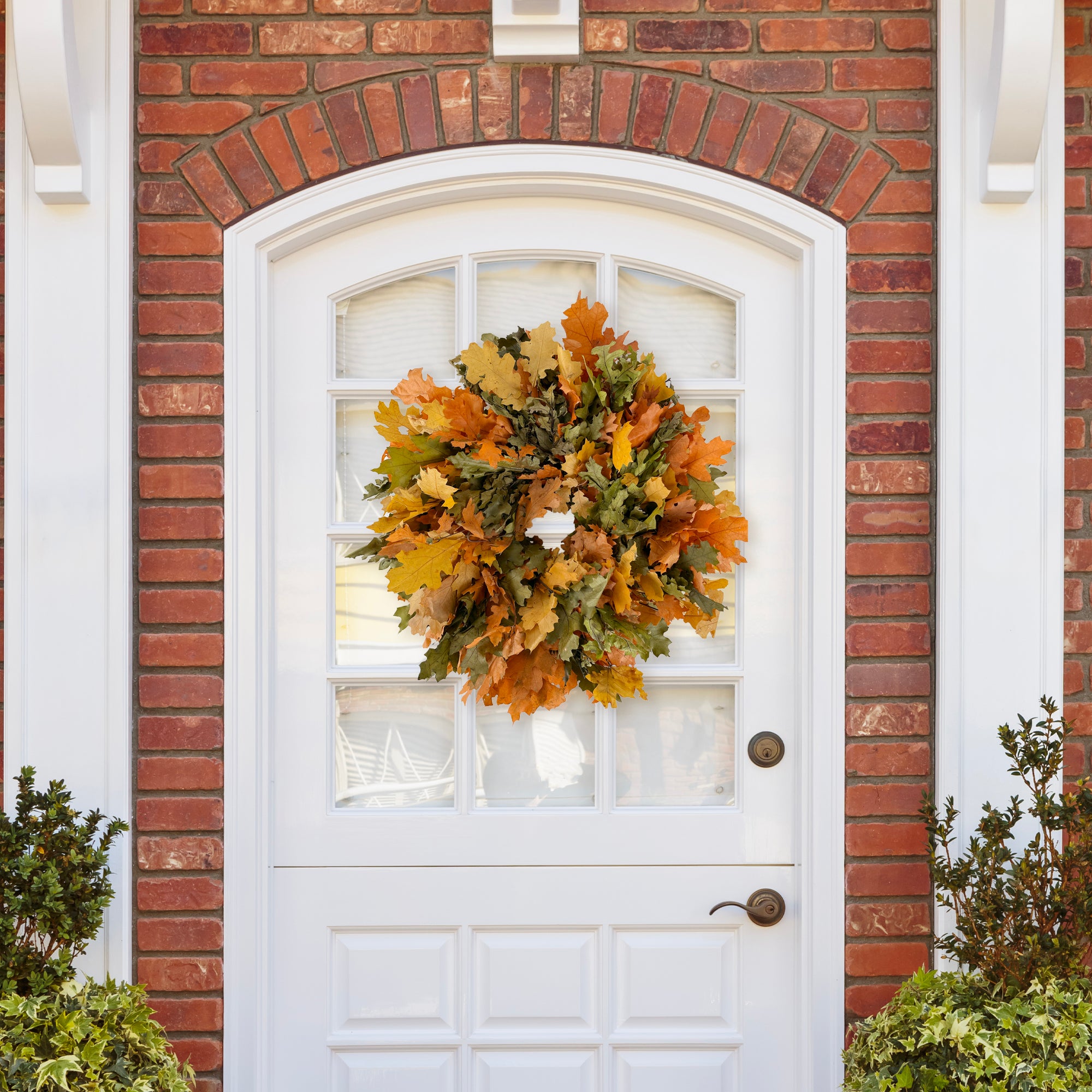 Golden oak leaf fall wreath lifestyle image 4