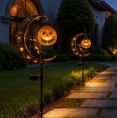 🌙 Solar-Powered Black Cat Garden Stake Light – Create a Magical Halloween Glow in Your Yard