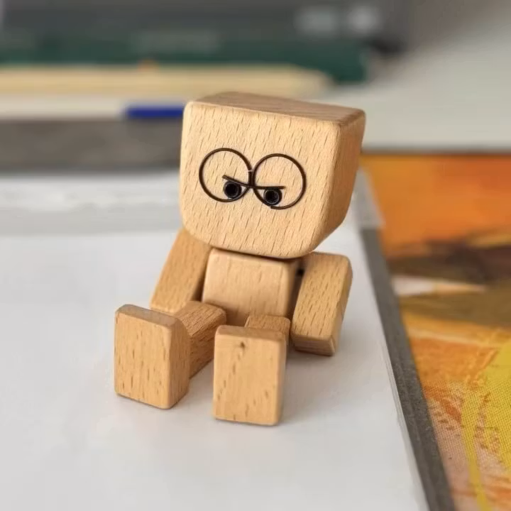 🔥 Shaking Feet Wooden Doll - Sways with 12 Pcs Magnetic Expressions