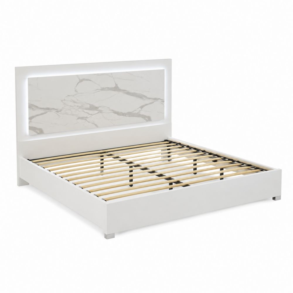 Łóżko z białym wezgłowiem LED 160x200 cm MDF-wohnformdesign