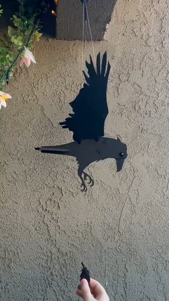 Black Raven – Flying Decoration