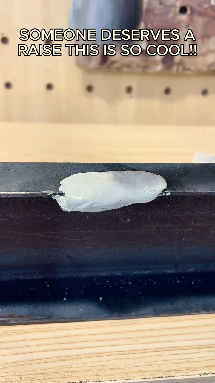 Steel Reinforced Epoxy Putty, Easy Operation, High Strength & Strong Adhesion, Excellent Restoration, Waterproof Heat Resistant Drillable, Permanent Repair Putty for Metal Wood Ceramic Concrete Plastic PVC Pipe Leaks Cracks Holes & Broken Parts fat