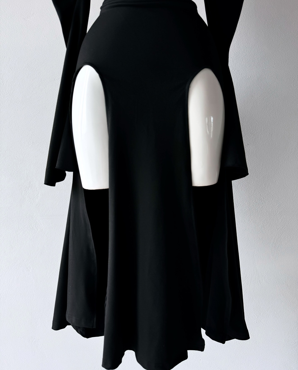 Black Gothic-Style Split-Front Strapless Dress (with Detachable Sleeves)