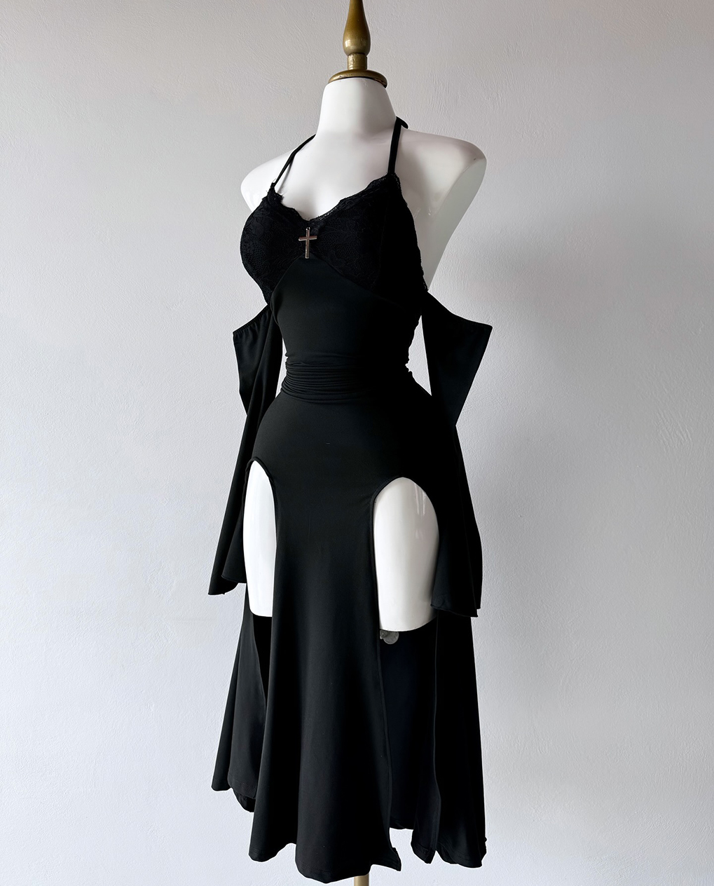 Black Gothic-Style Split-Front Strapless Dress (with Detachable Sleeves)