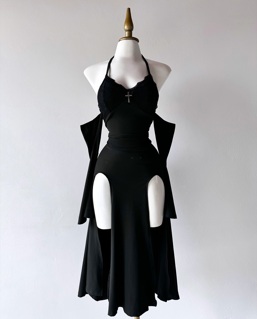 Black Gothic-Style Split-Front Strapless Dress (with Detachable Sleeves)