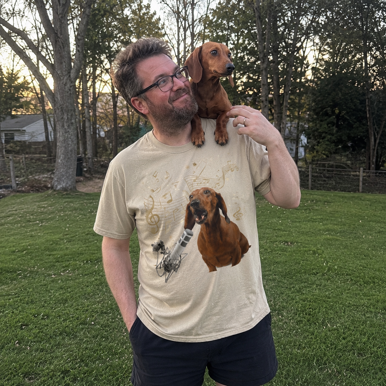 🎵 Singing Dachshund Vintage Graphic Tee
