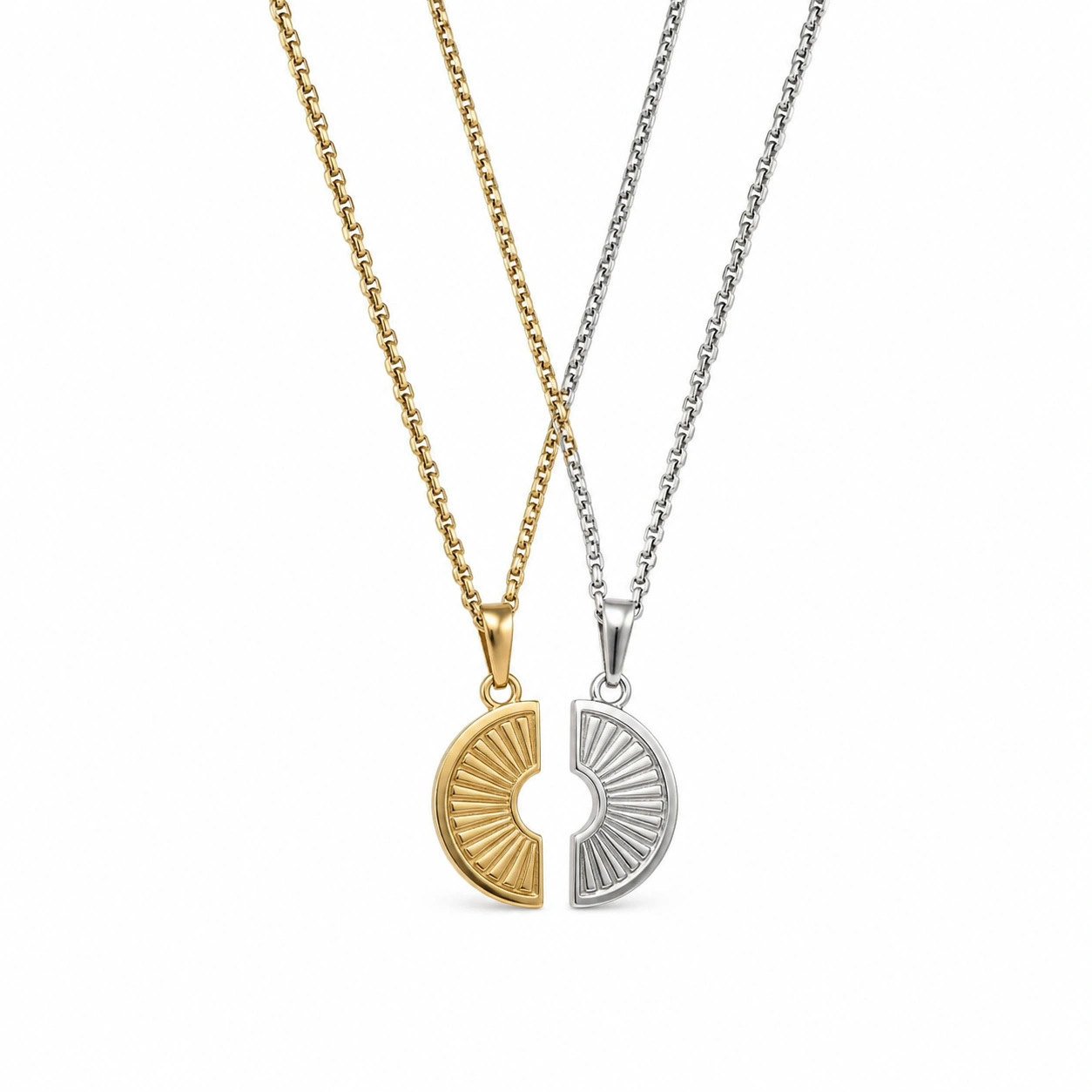 Set aus Halsketten mit Halbkreis-Anhängern in Gold und Silber-ecolivio