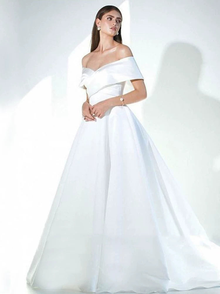 Lorbrv | French Satin One-Shoulder Wedding Dress with Long Elegant Tail