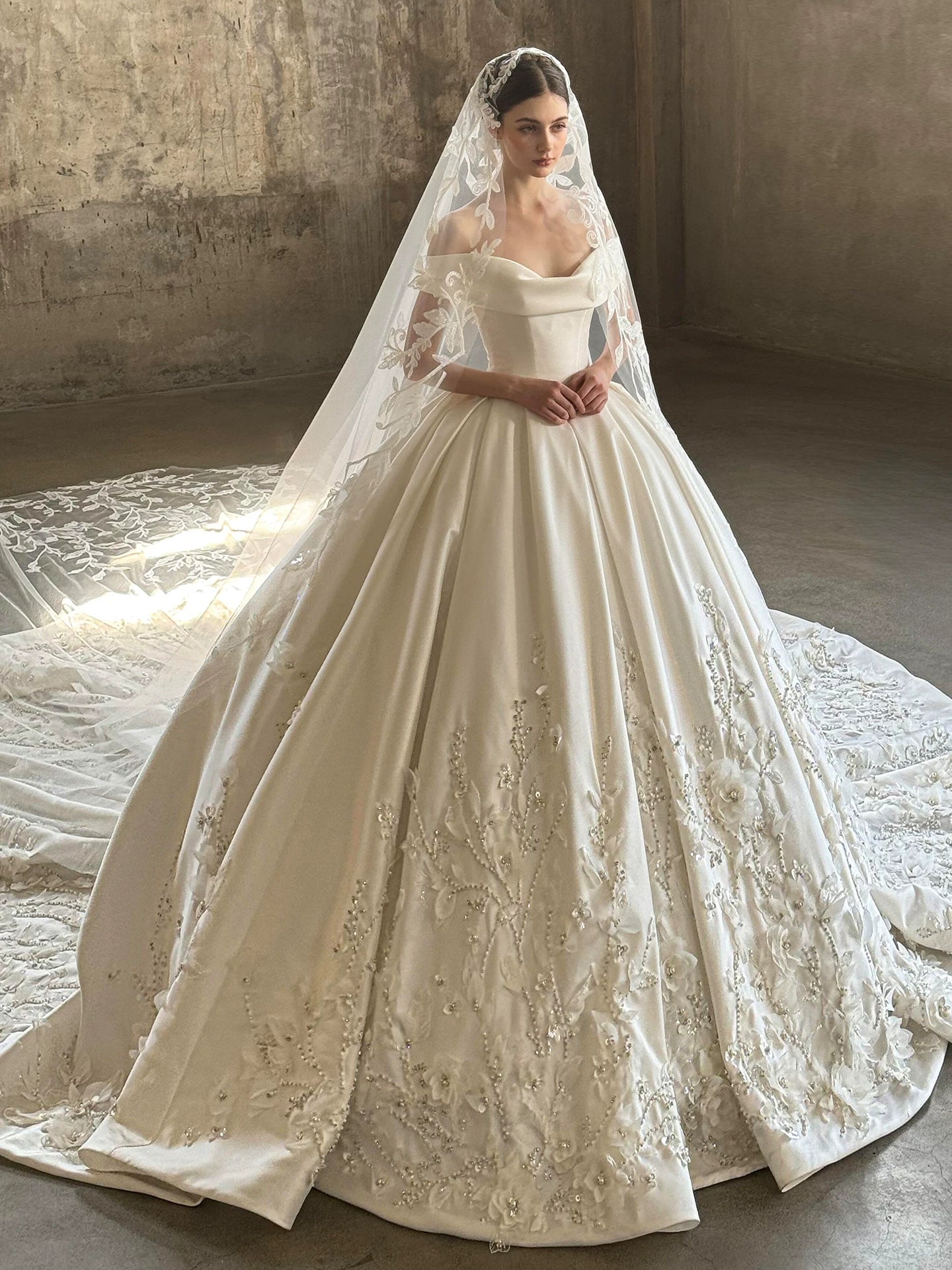 Lorbrv | One-Shoulder French High-End Satin Wedding Dress with Trailing Skirt