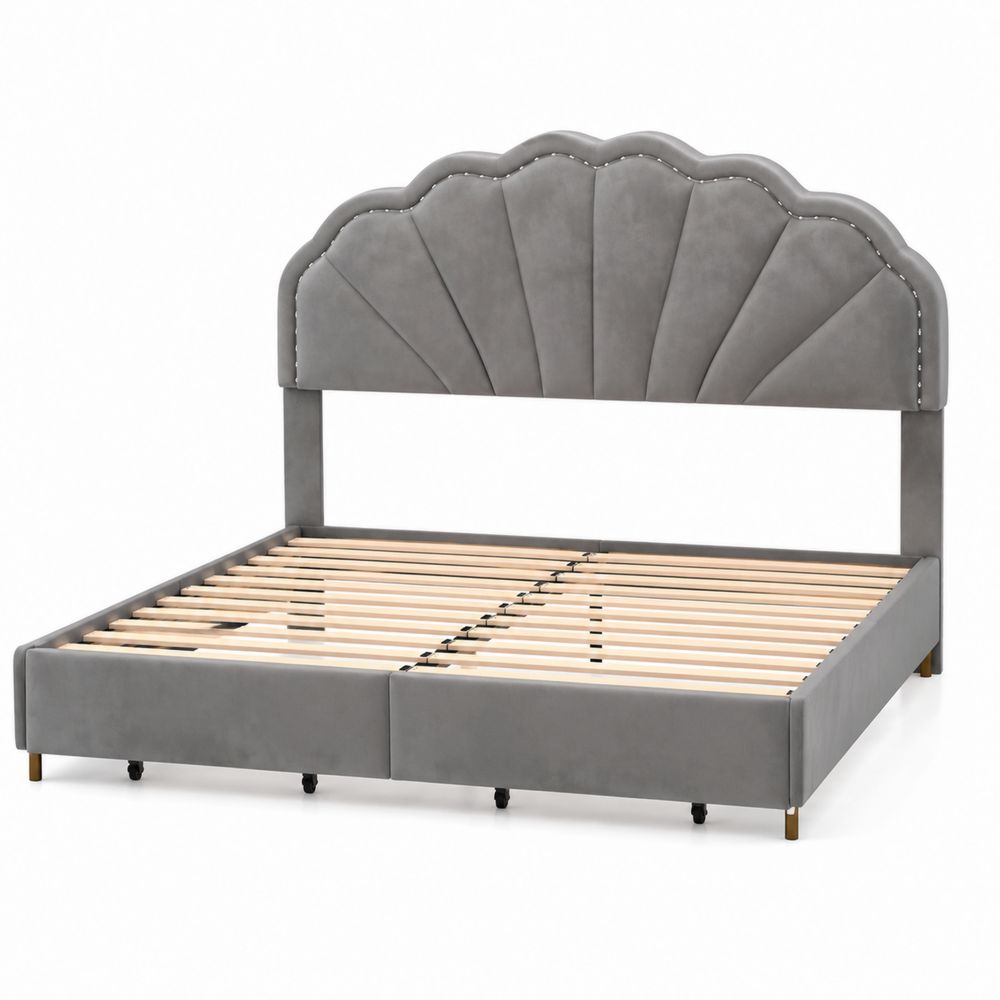 Doppelbett mit gepolstertem Kopfteil in Muschelform aus Holz und Samt Grau