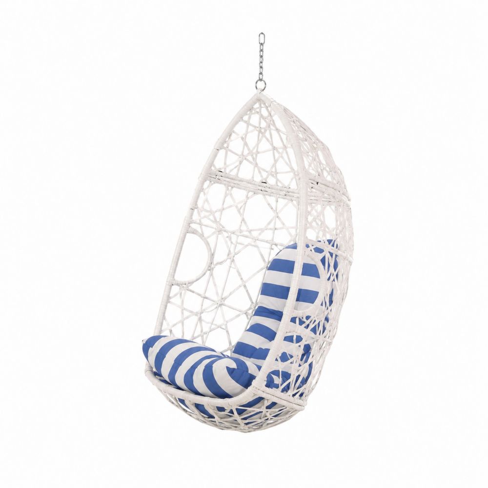 Sedia Sospesa in Rattan con Cuscino Blu a Righe
